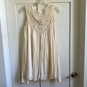 Entro Cream/Off White Dress with Lace Detail